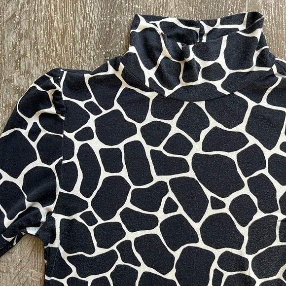 ANN TAYLOR Mock Neck Top with Button Cuff Detail Size Petite Small - Picture 11 of 12